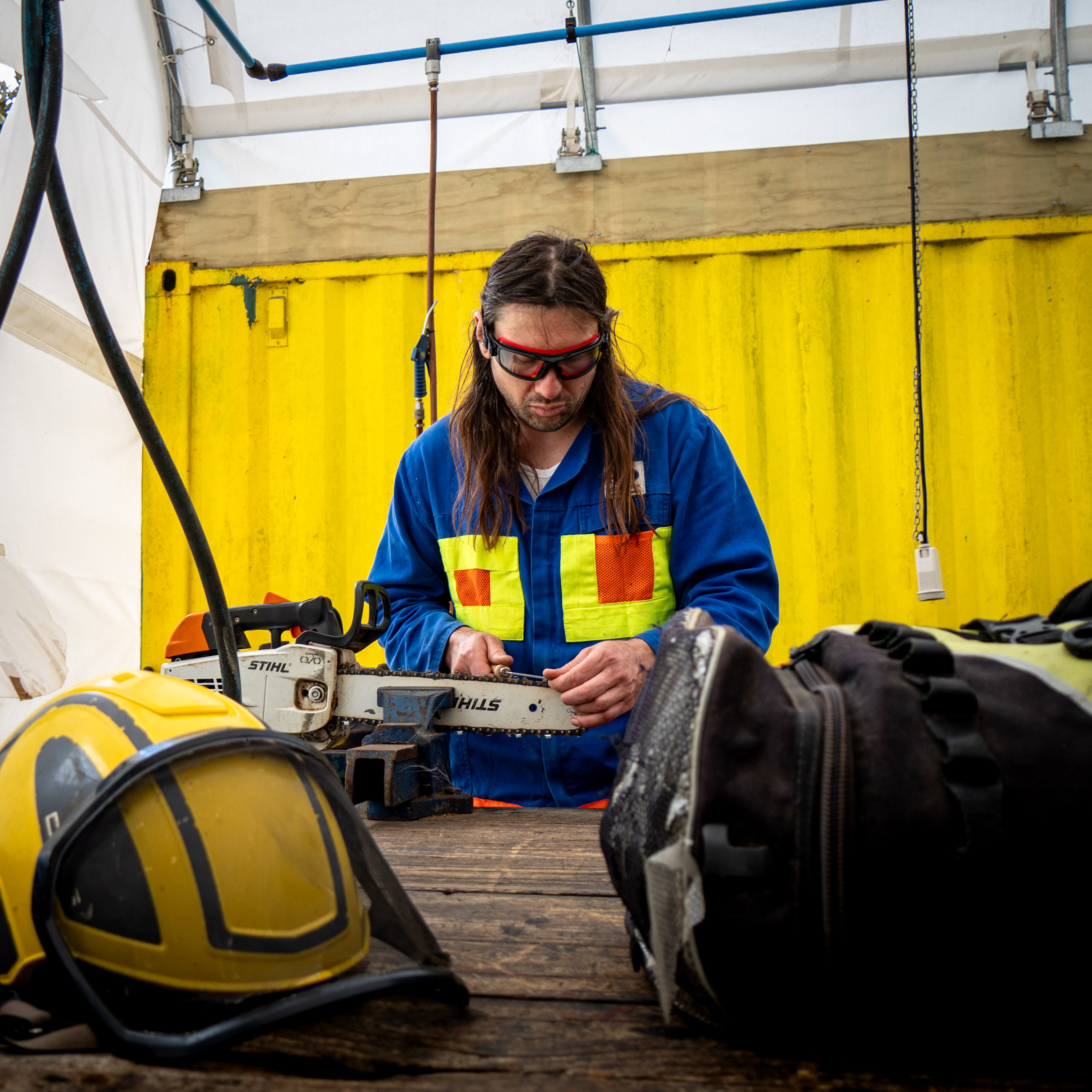 Wintec student sharpens saw after use